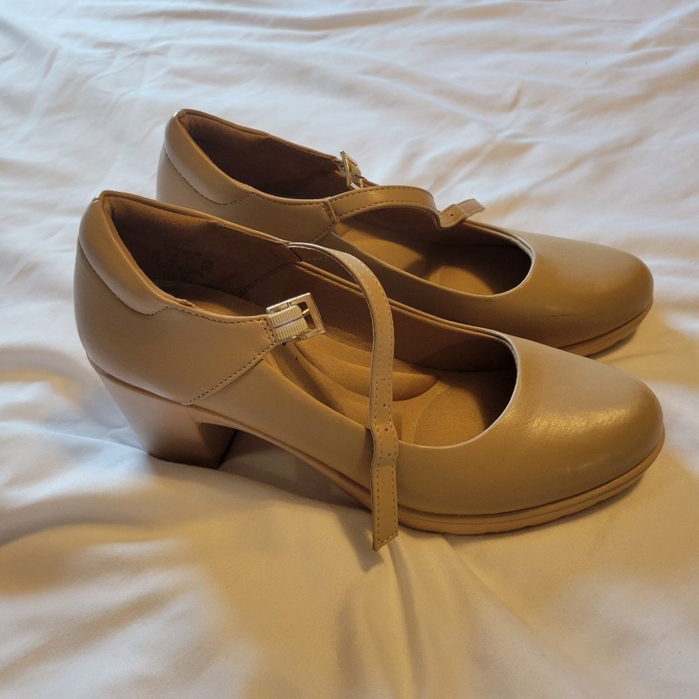 Dream Pairs, Chunky Mary Jane Wedges, Nude, 8.5